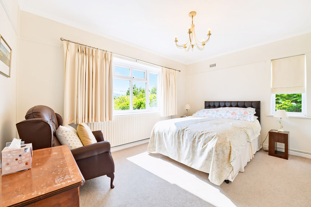 Bedroom- click for photo gallery